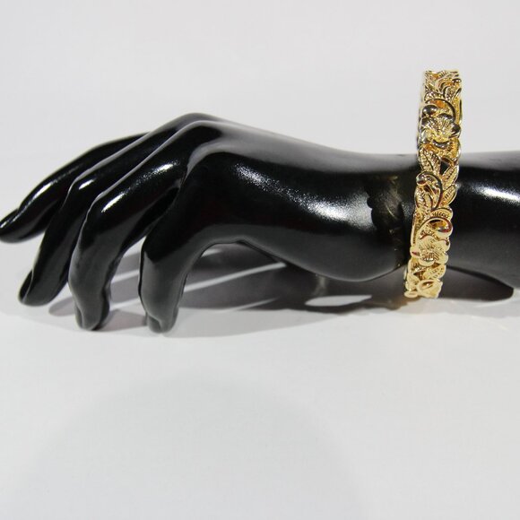 Gold Plated Hawaiian Plumeria and Cut-In Scroll Design Bracelet - Picture 7 of 8